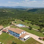 Villa Setona 10 By Vacavilla